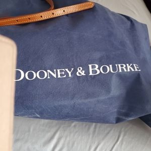 Dooney & Bourke